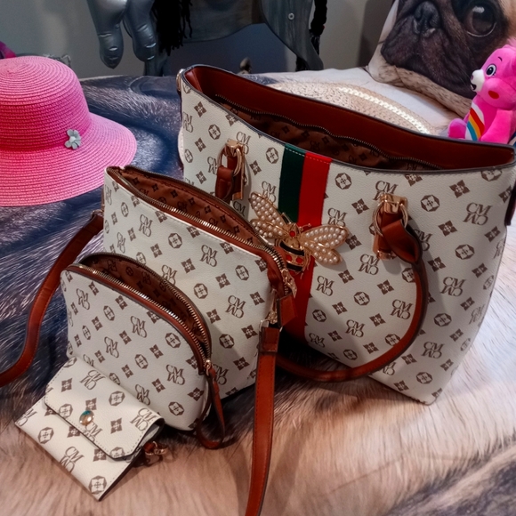 NWOT CM 4 piece set handbag - Picture 8 of 9